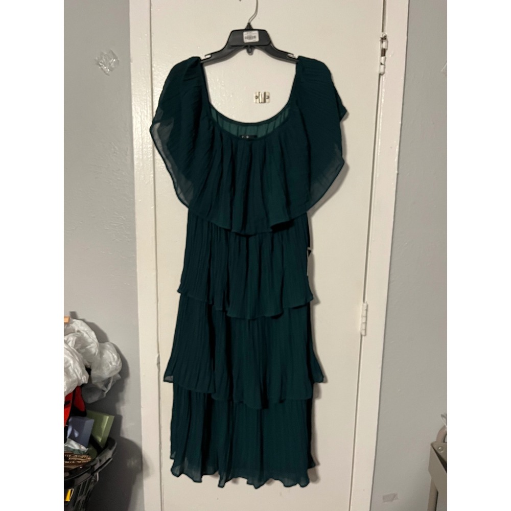 Lulus Forest Green Pleated Tiered Midi Dress Off Shoulder Ruffle Size L NWT